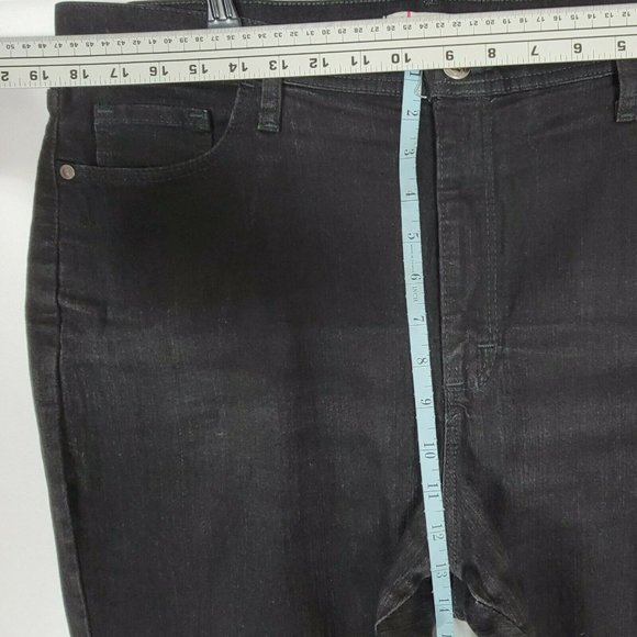 Lee Jeans Womens 18 Short Black Classic Fit Straight Leg At The Waist 37 x 29 - Picture 5 of 11